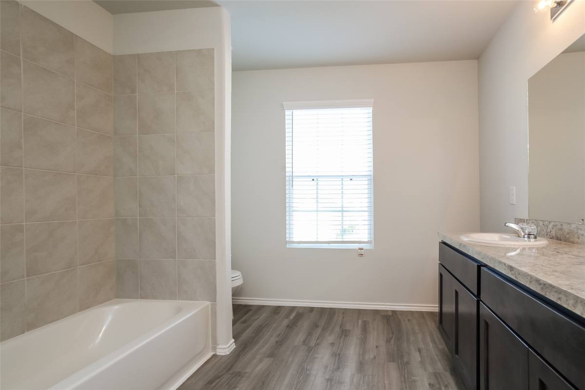 Apartment for rent at 8638 Doris Oaks Circle, Houston, TX 77028