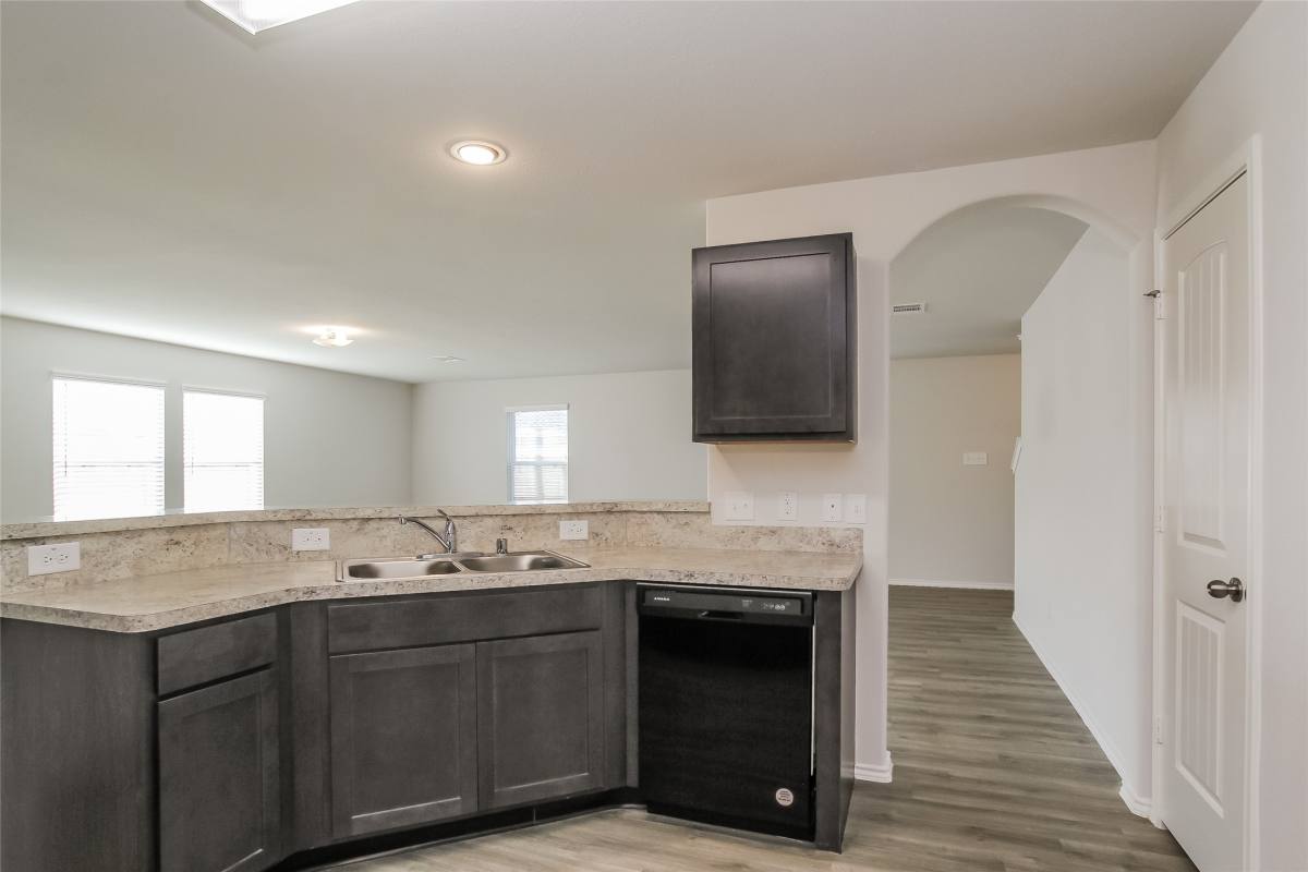 Apartment for rent at 8638 Doris Oaks Circle, Houston, TX 77028
