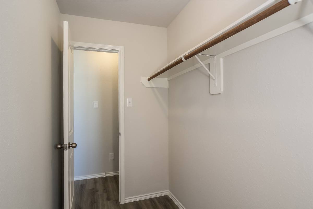 Apartment for rent at 8638 Doris Oaks Circle, Houston, TX 77028