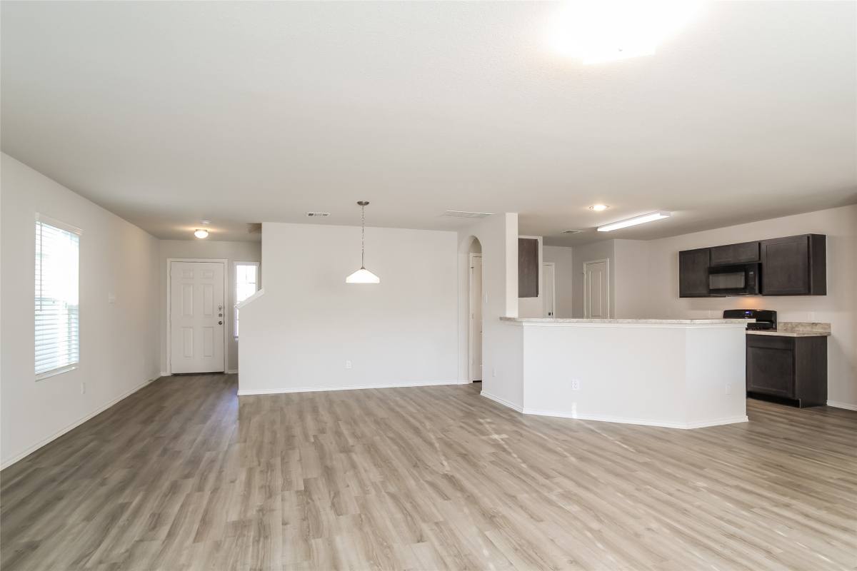 Apartment for rent at 8638 Doris Oaks Circle, Houston, TX 77028