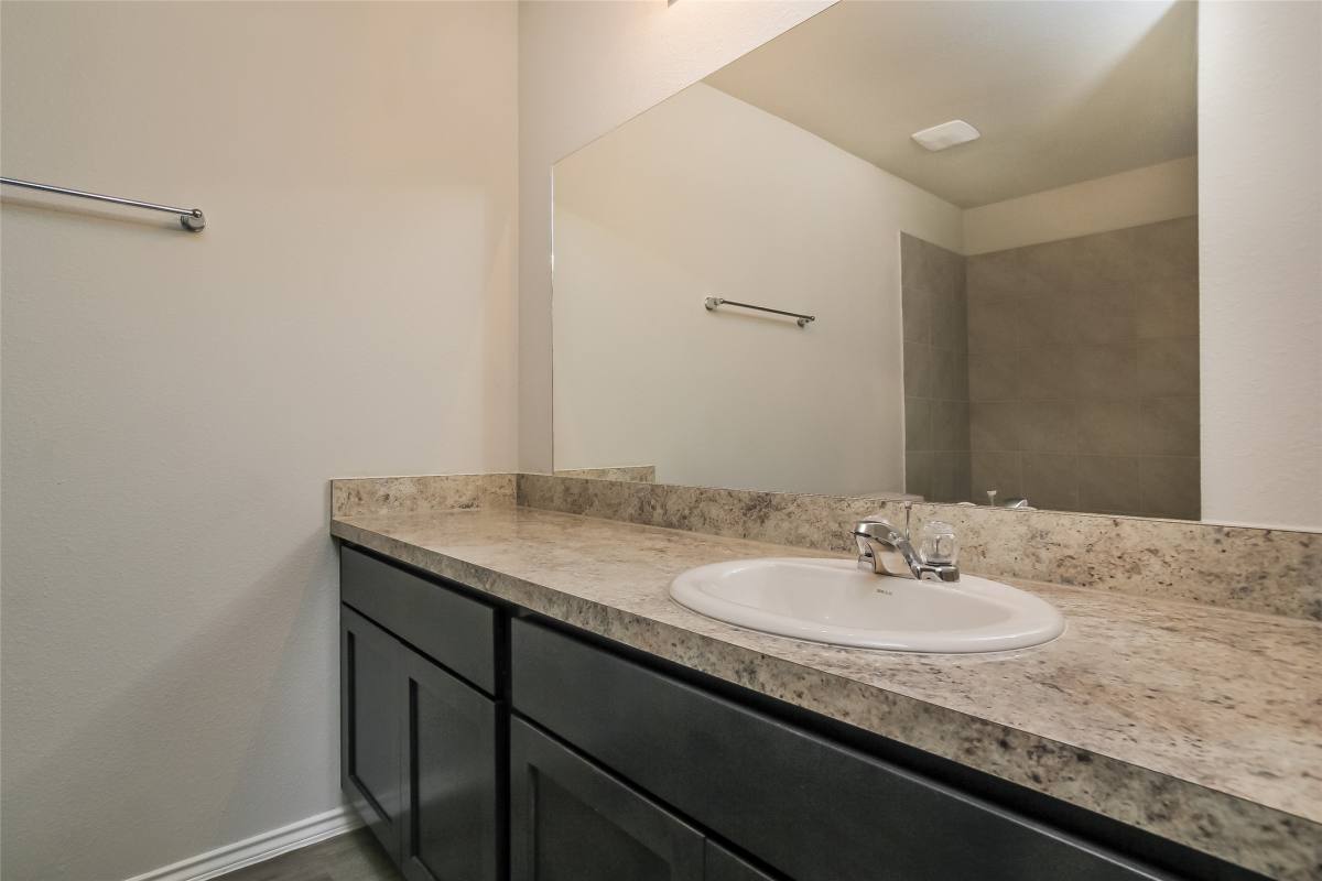 Apartment for rent at 8638 Doris Oaks Circle, Houston, TX 77028