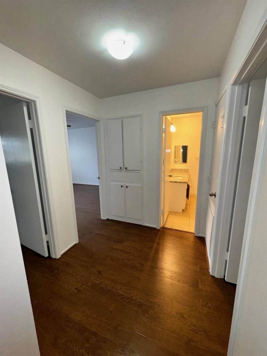 Apartment for rent at 12925 Trail Hollow Dr, Houston, TX 77079