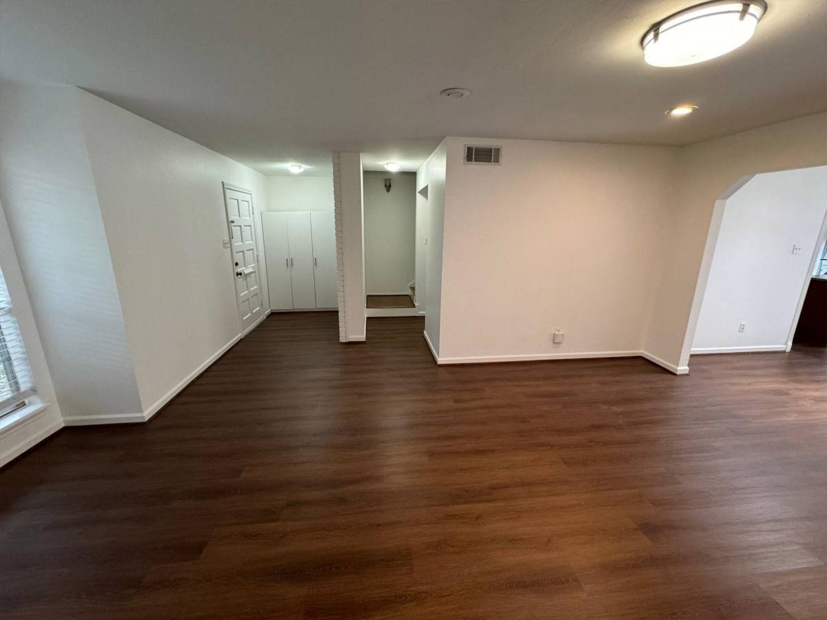 Apartment for rent at 12925 Trail Hollow Dr, Houston, TX 77079