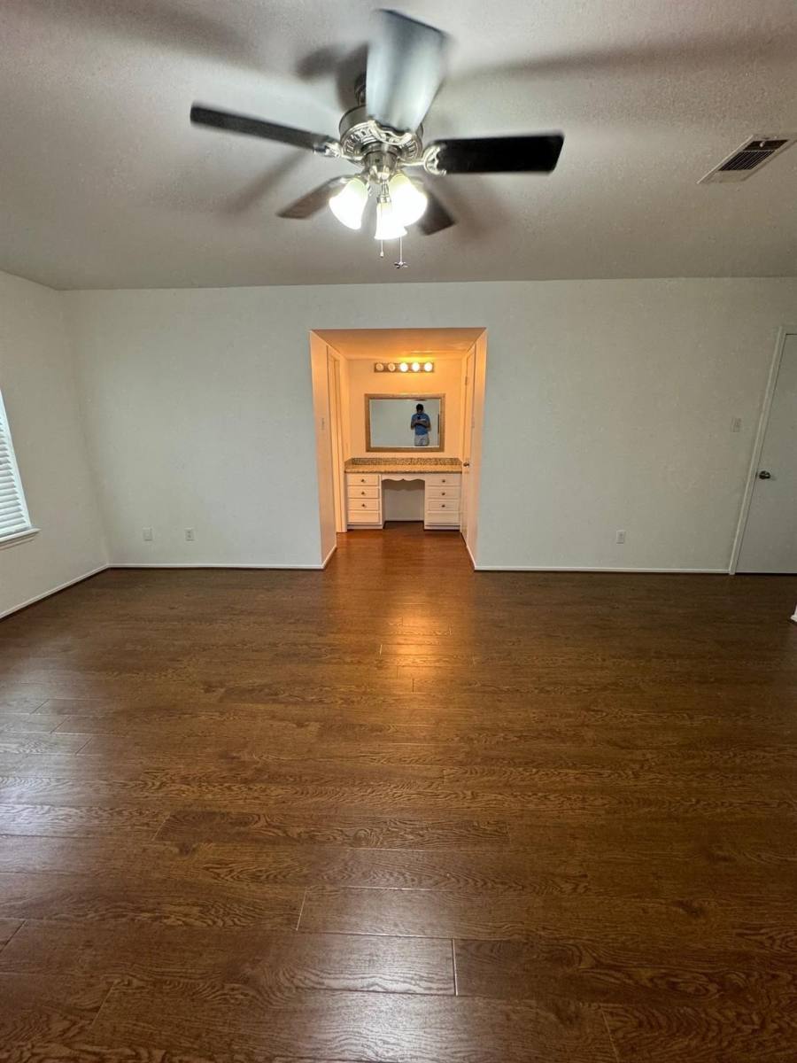 Apartment for rent at 12925 Trail Hollow Dr, Houston, TX 77079