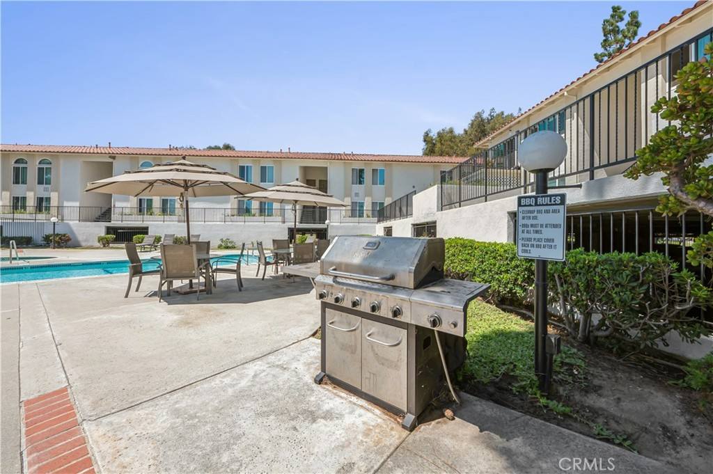 Apartment for rent at 18225 Kingsdale Ave #212, Redondo Beach, CA 90278