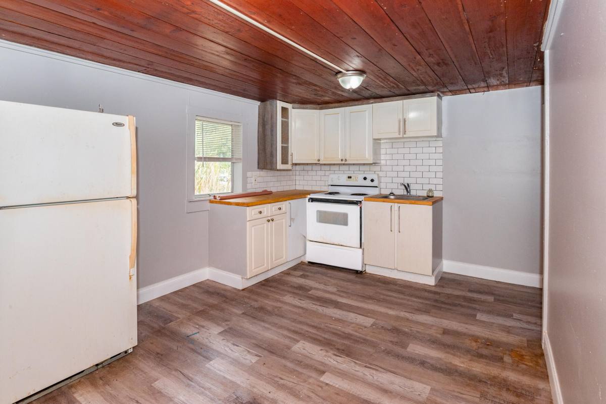 Apartment for rent at 526 22nd St #526, West Palm Beach, FL 33407