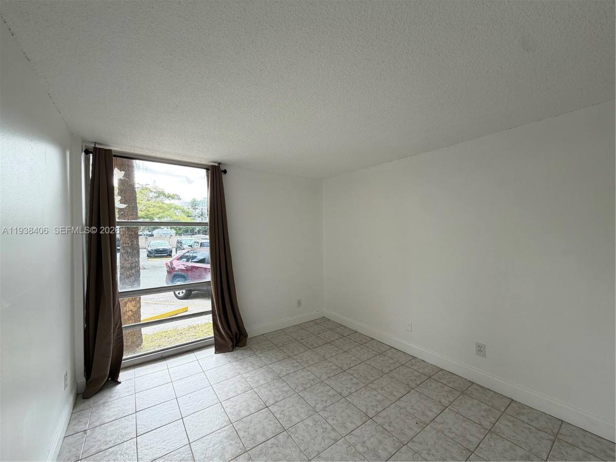 Apartment for rent at 200 172nd St #104, North Miami Beach, FL 33160