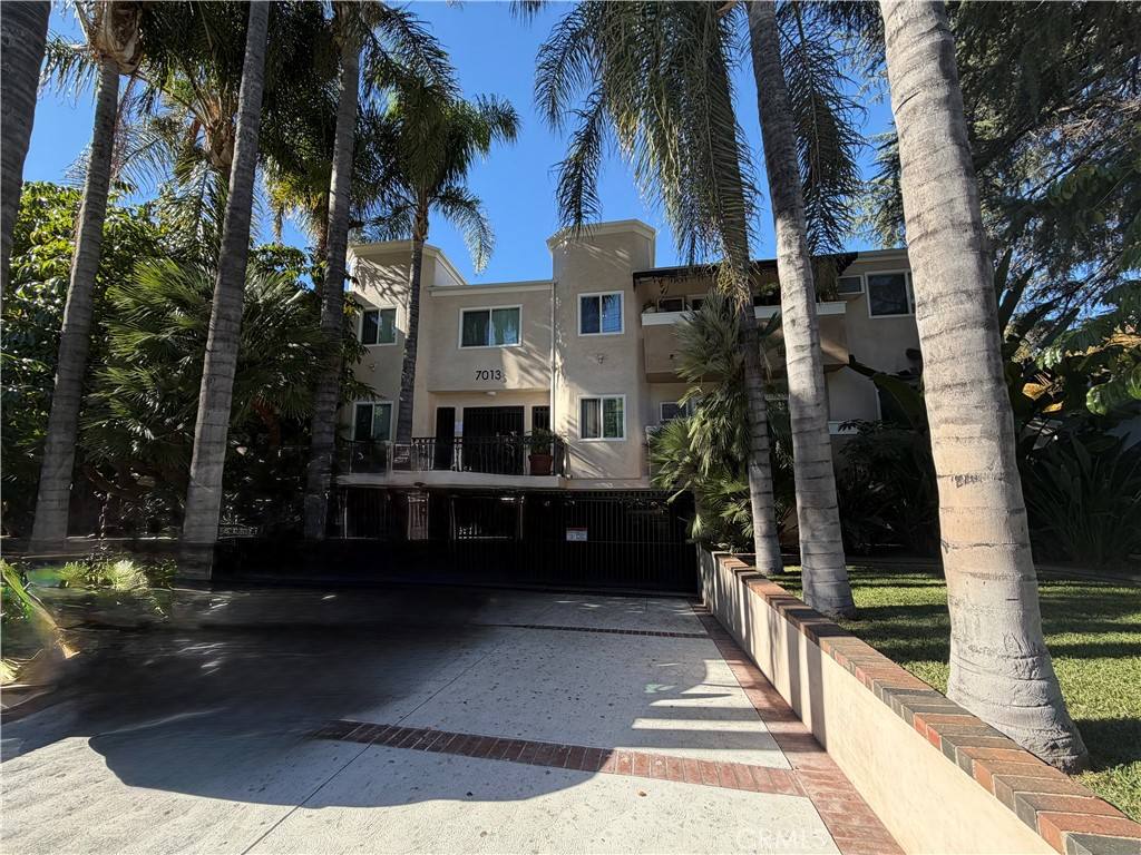 Apartment for rent at 7013 Haskell Ave, Van Nuys, CA 91406