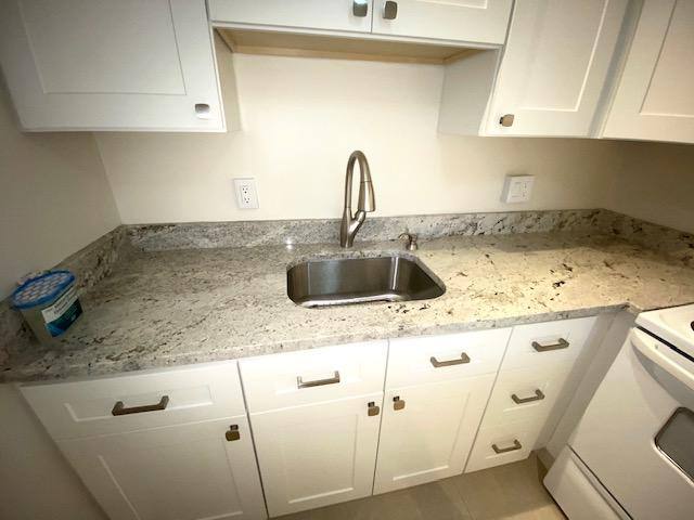 Apartment for rent at 3360 Lake Osborne Dr #107, Lake Worth, FL 33461