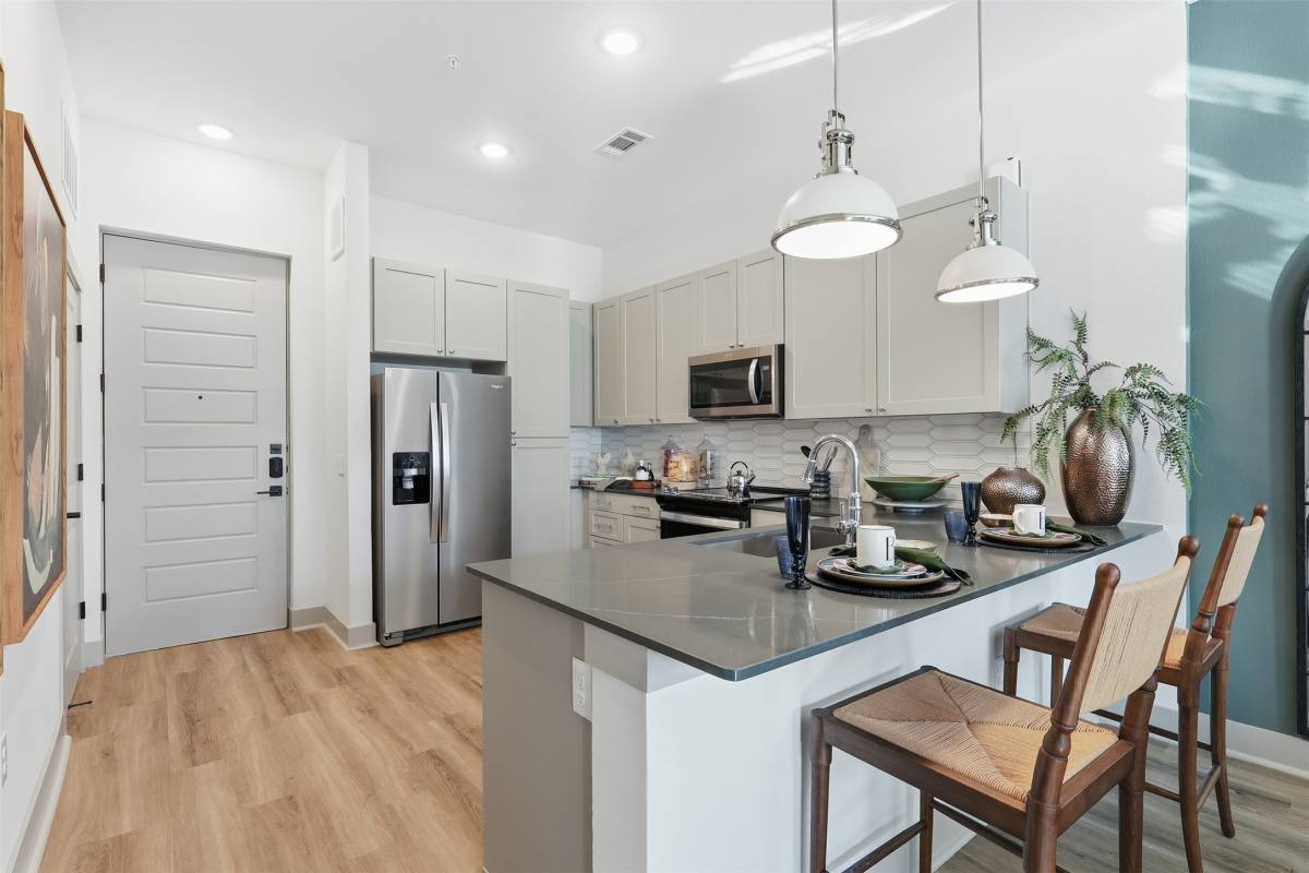 Apartment for rent at 1950 Winrock Blvd #1950A1, Houston, TX 77057