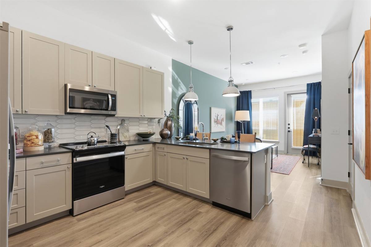 Apartment for rent at 1950 Winrock Blvd #1950A1, Houston, TX 77057