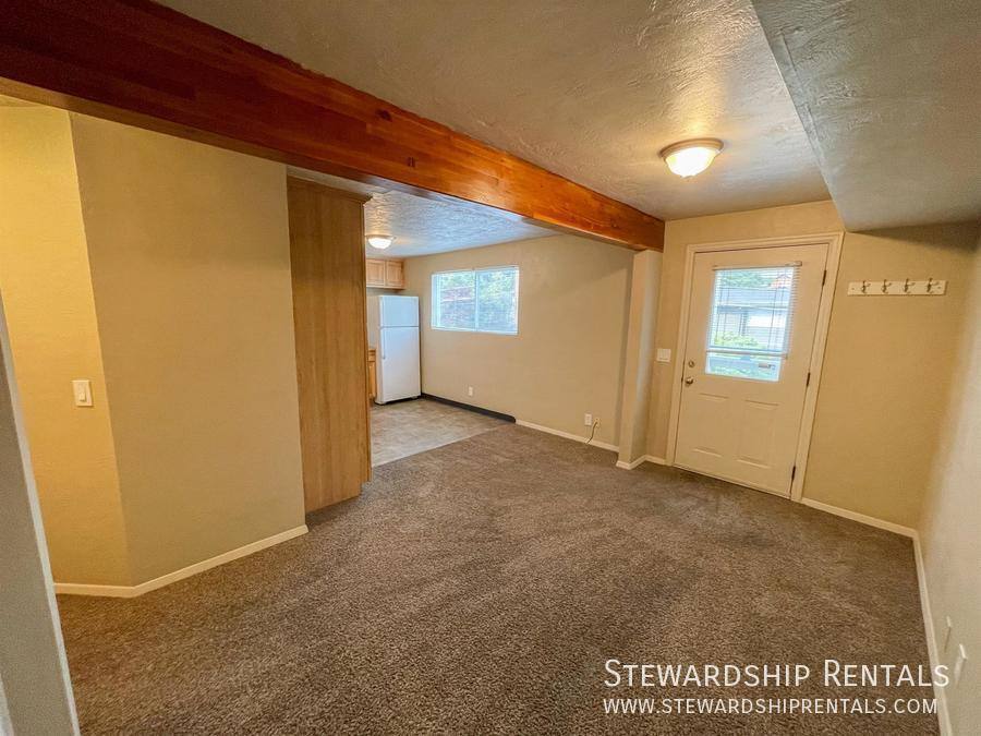 Apartment for rent at 1458 E 19th Ave, Eugene, OR 97403