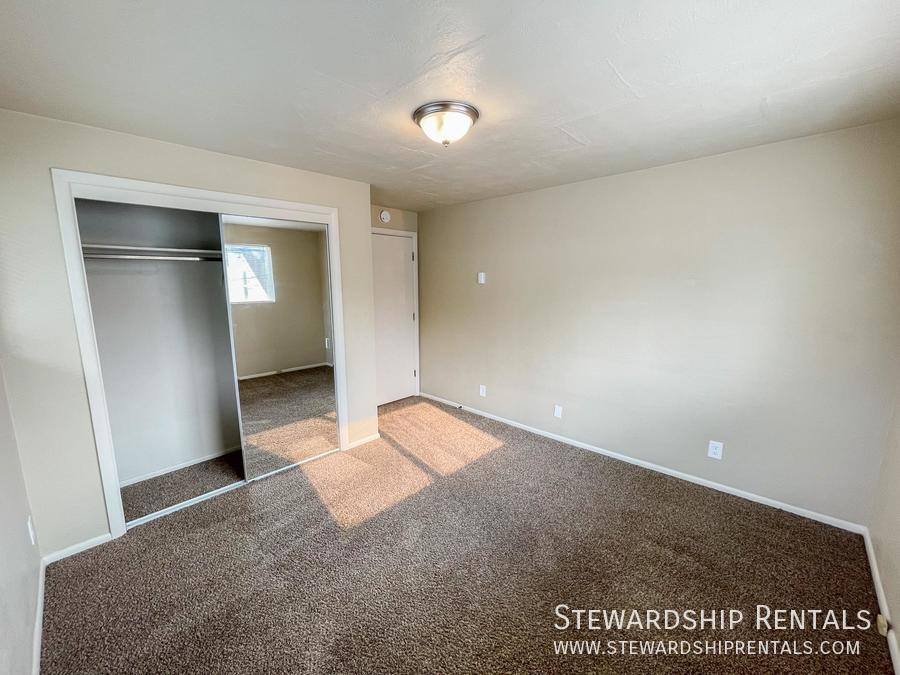 Apartment for rent at 1458 E 19th Ave, Eugene, OR 97403