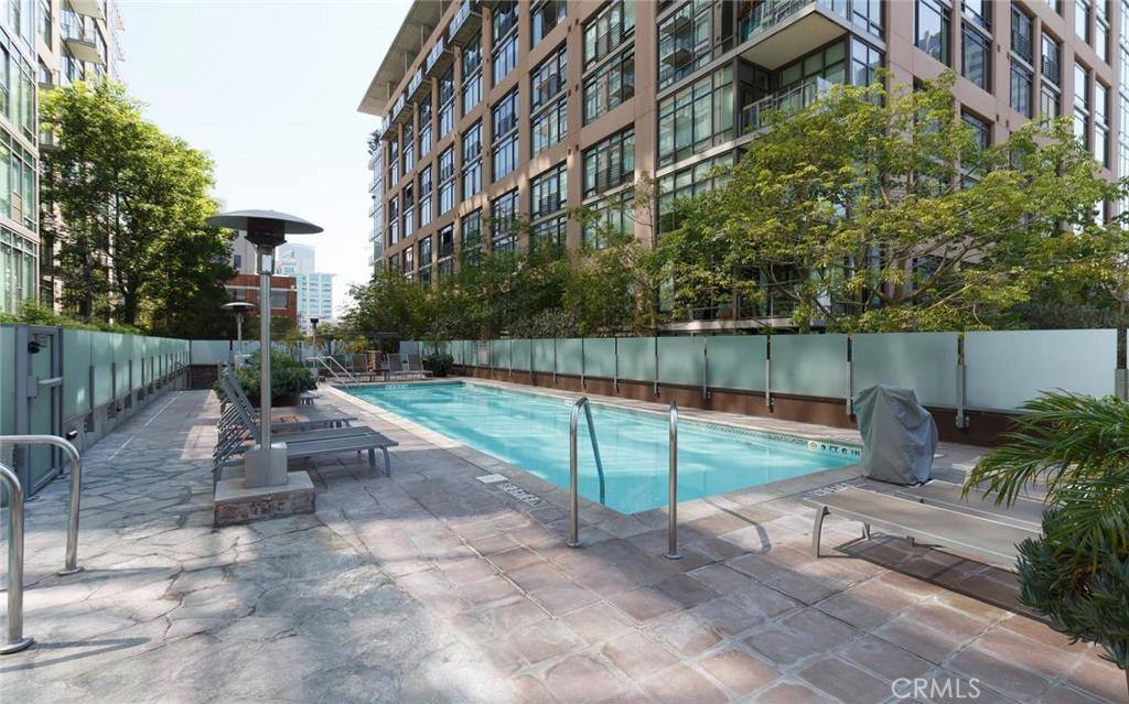 Apartment for rent at 1100 S Hope St #1213, Los Angeles, CA 90015