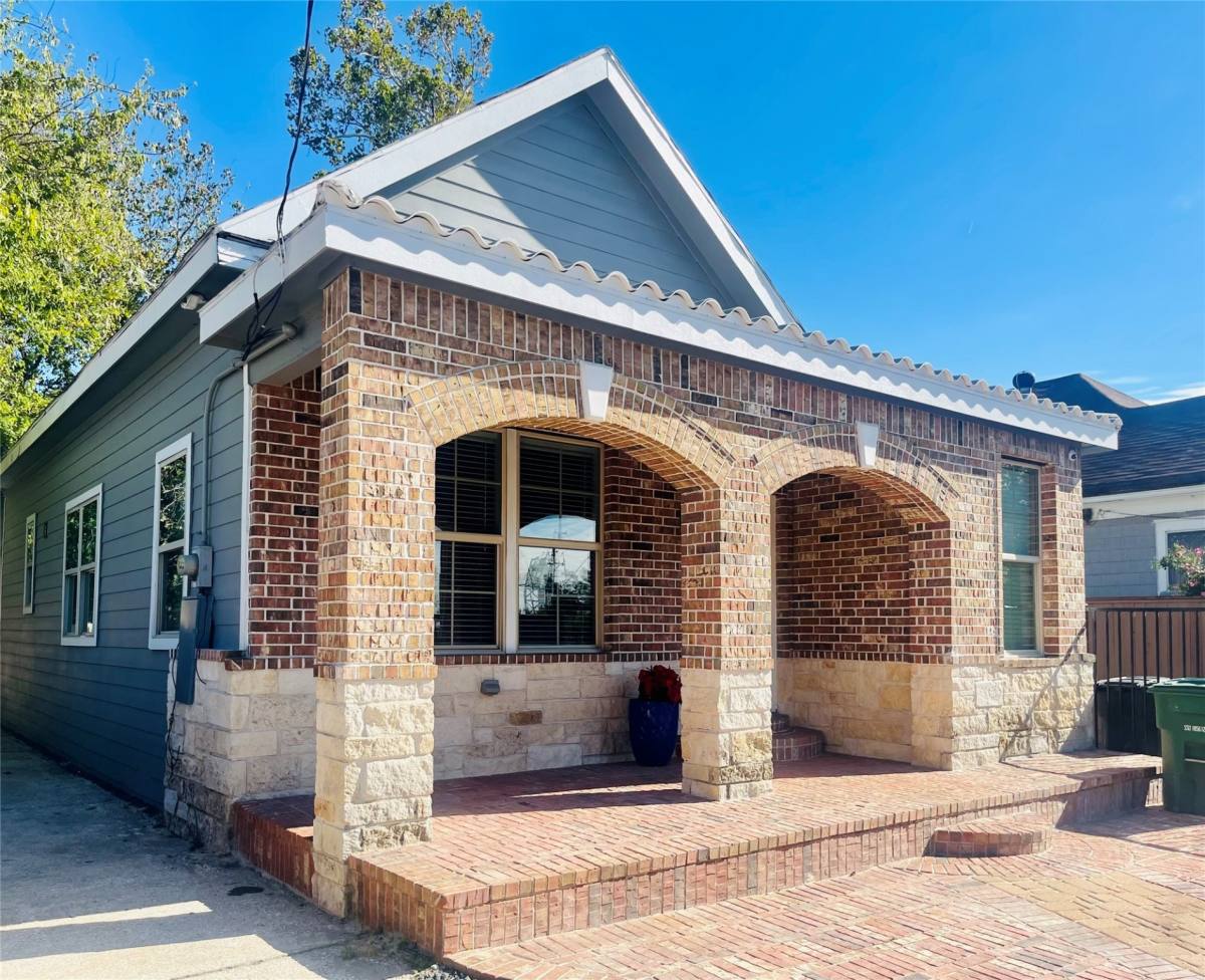 Apartment for rent at 1714 Mary St #1714A, Houston, TX 77026