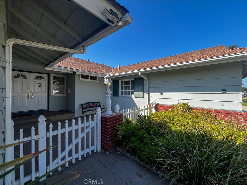 Apartment for rent at 18949 Santa Marta St, Fountain Valley, CA 92708