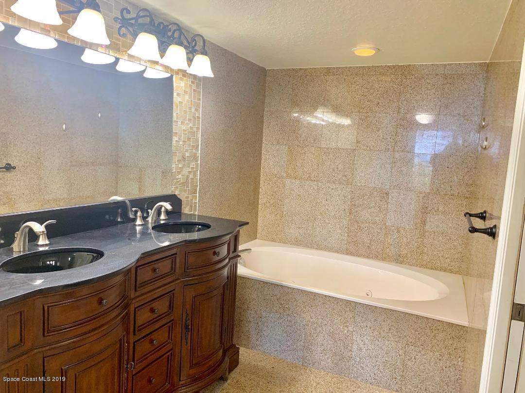 Condo for rent at 1811 Jimmy Buffett Mem Highway 1811-2104, Satellite Beach, FL 32937