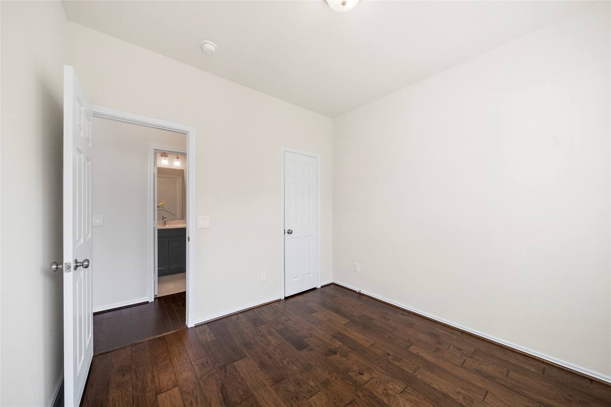 Apartment for rent at 3411 Ovids Orchard Dr, Houston, TX 77054