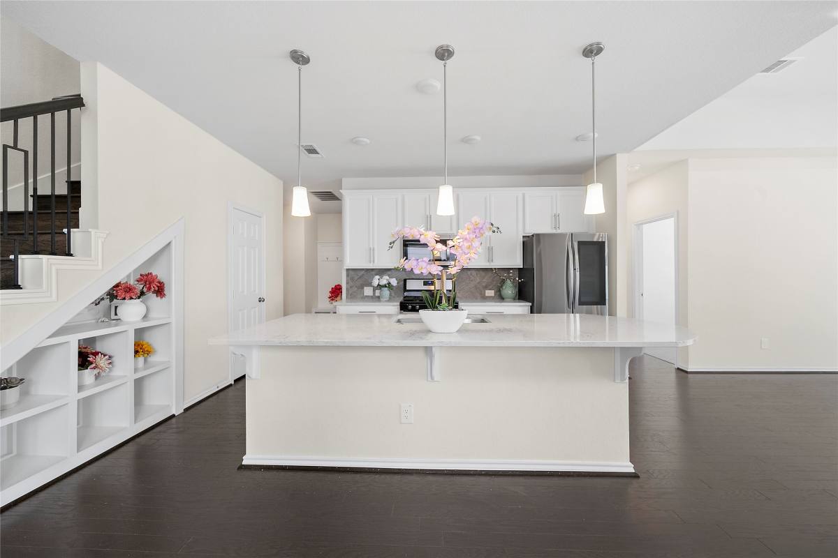 Apartment for rent at 3411 Ovids Orchard Dr, Houston, TX 77054