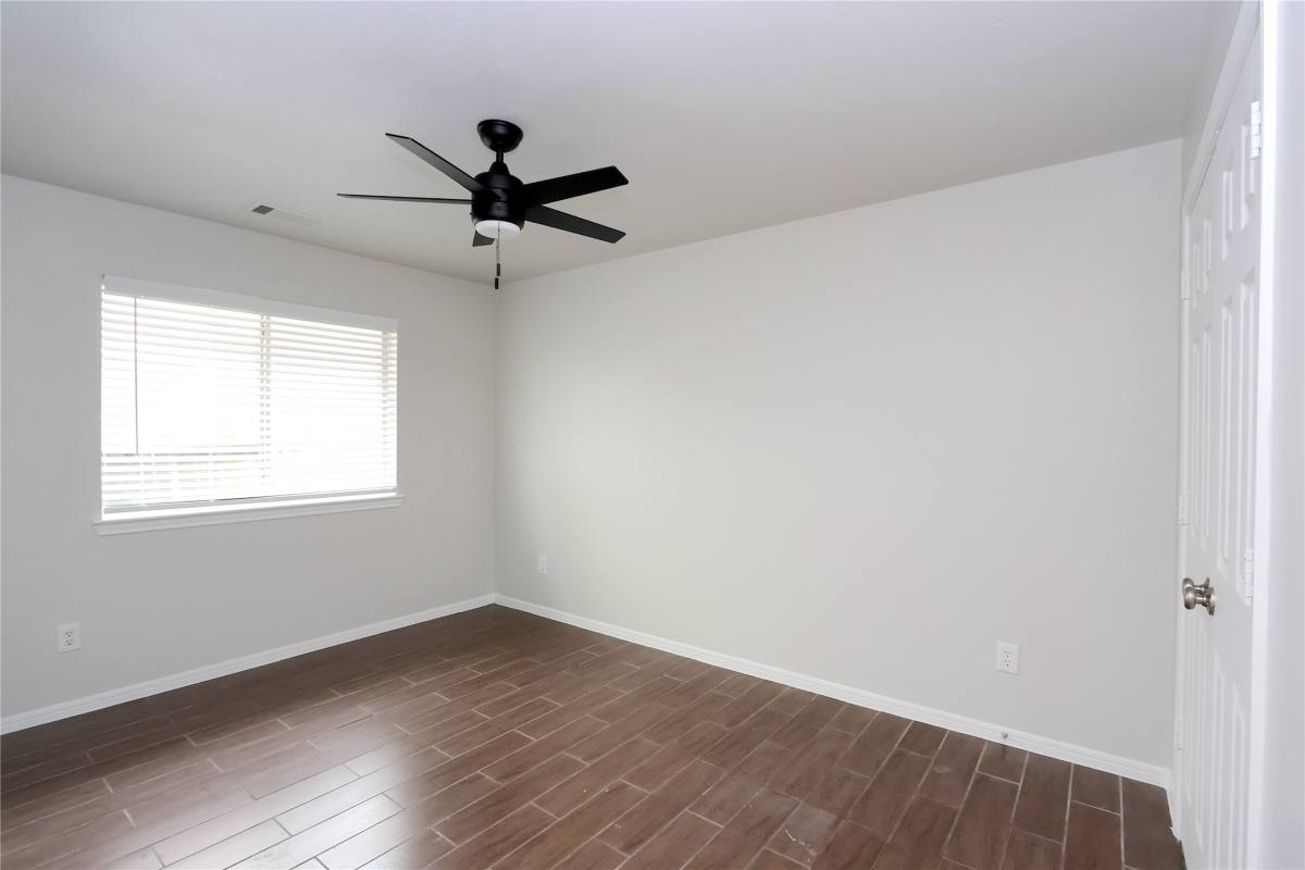 Apartment for rent at 16243 April Ridge Dr, Houston, TX 77083