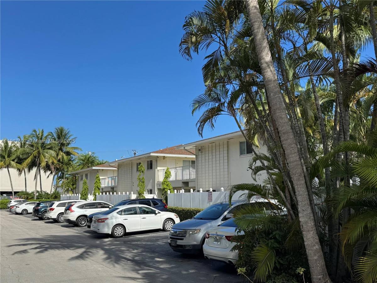 Apartment for rent at 1856 NE 46th St #1856F8, Fort Lauderdale, FL 33308