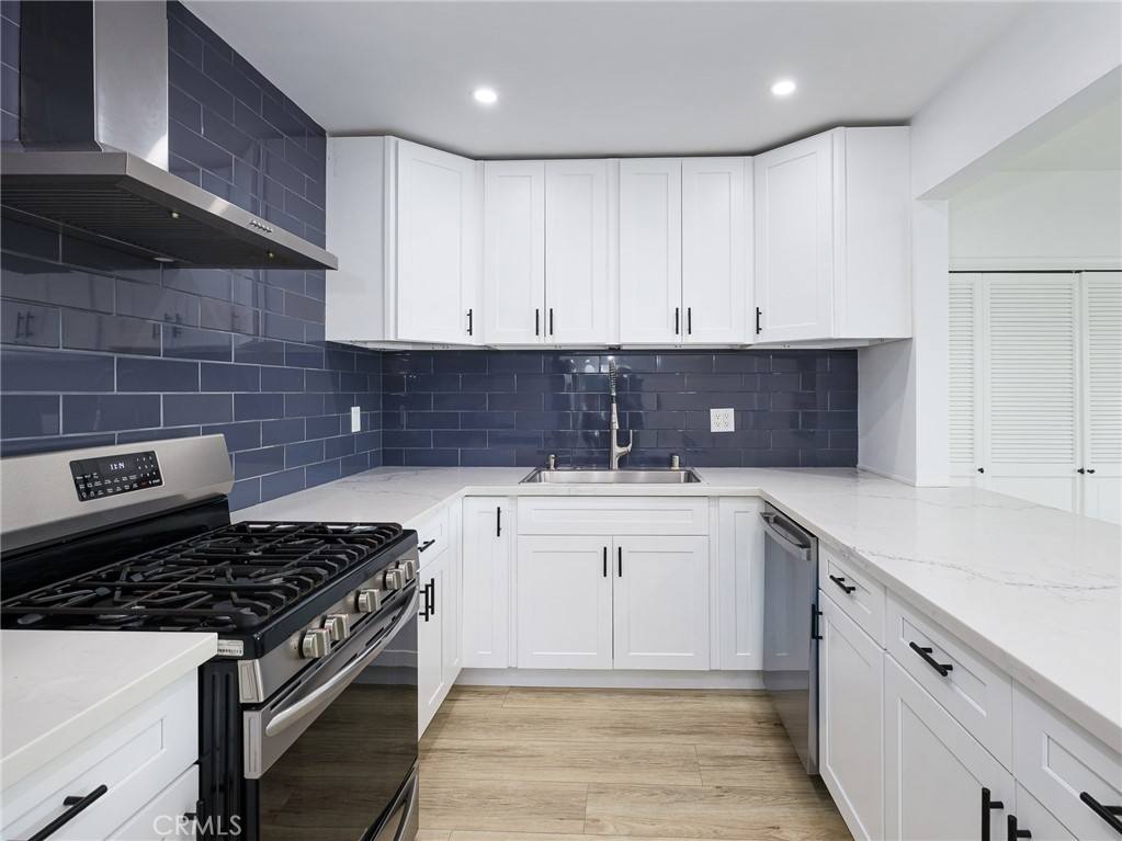 Apartment for rent at 2905 Spreckels Court, Redondo Beach, CA 90278