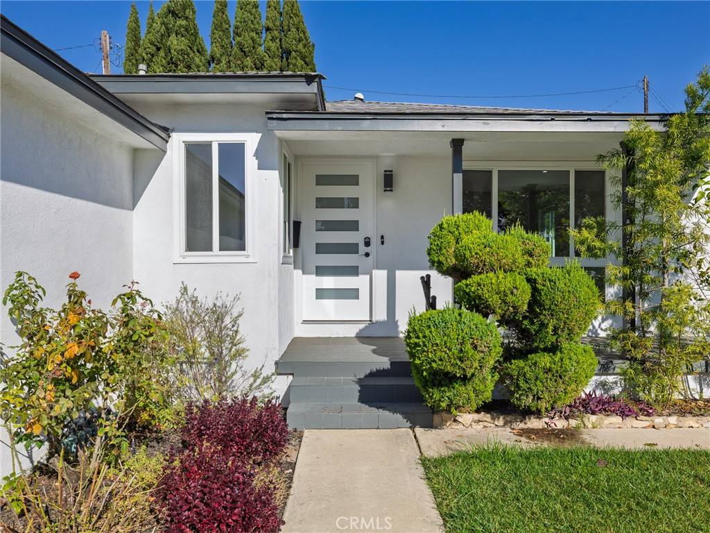 Apartment for rent at 2905 Spreckels Court, Redondo Beach, CA 90278