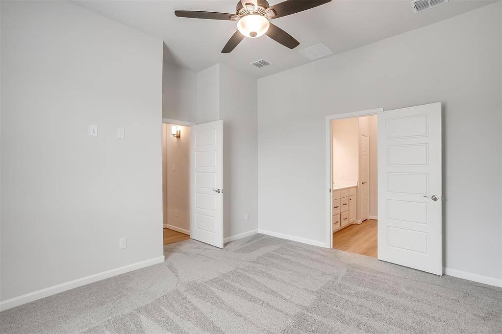Apartment for rent at 6138 Lavanda Ave, Fort Worth, TX 76126