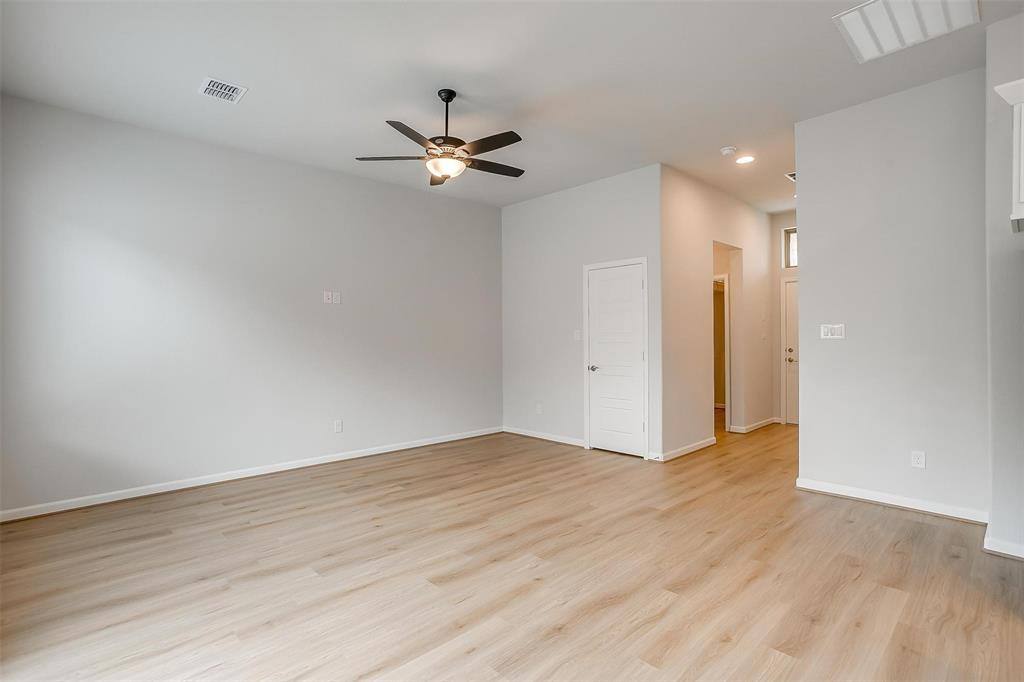 Apartment for rent at 6138 Lavanda Ave, Fort Worth, TX 76126