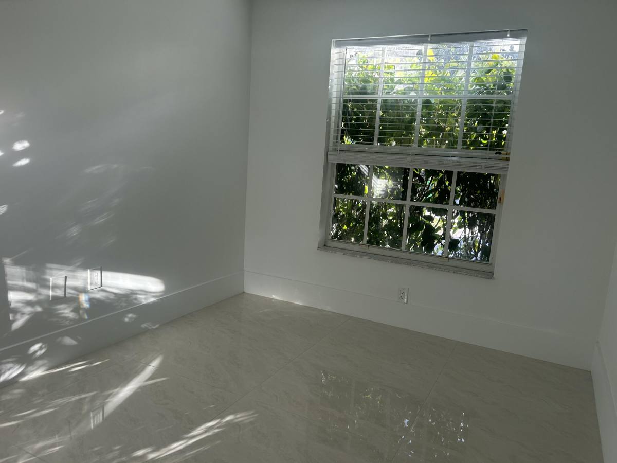 Apartment for rent at 9201 NW 55th St, Fort Lauderdale, FL 33351
