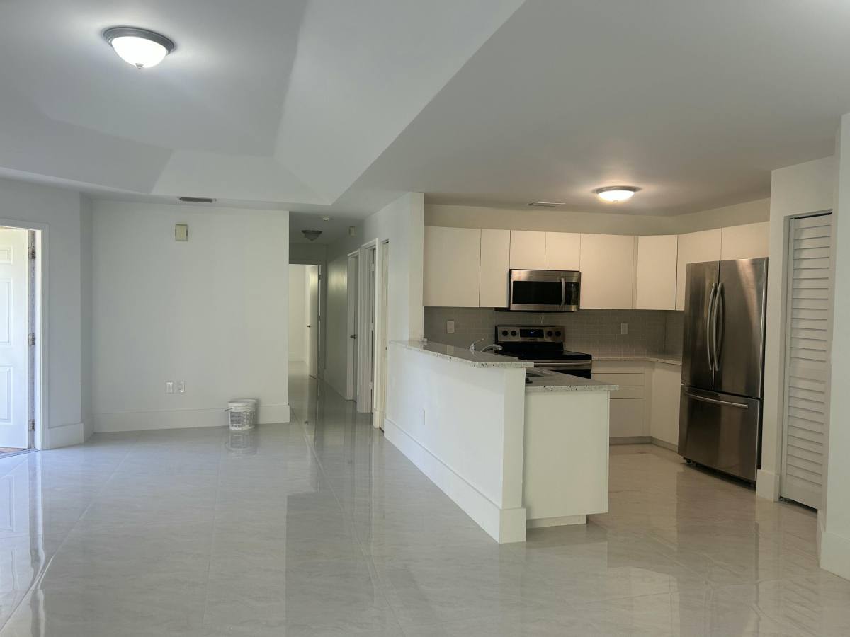Apartment for rent at 9201 NW 55th St, Fort Lauderdale, FL 33351