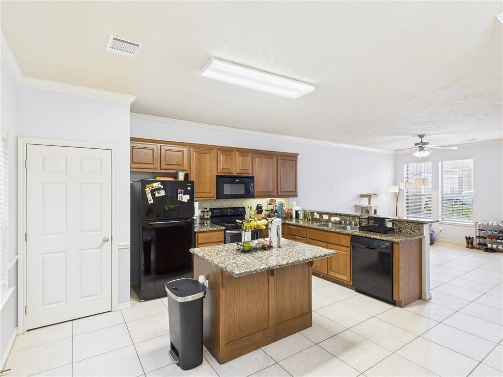 Apartment for rent at 138 Forest Dr #138, College Station, TX 77840