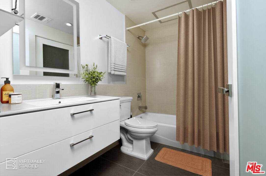 Condo for rent at 939 S Broadway #1006, Los Angeles, CA 90015