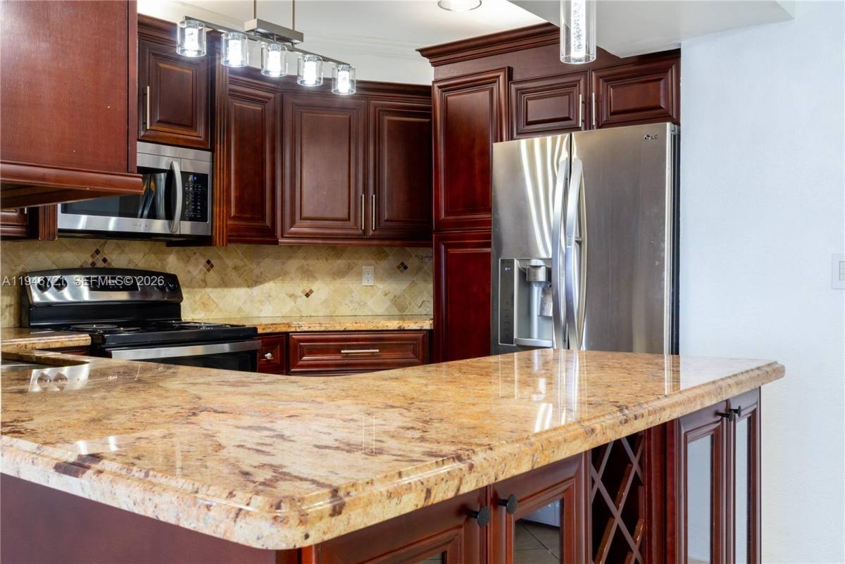 Apartment for rent at 3725 S Ocean Dr #1116, Hollywood, FL 33019