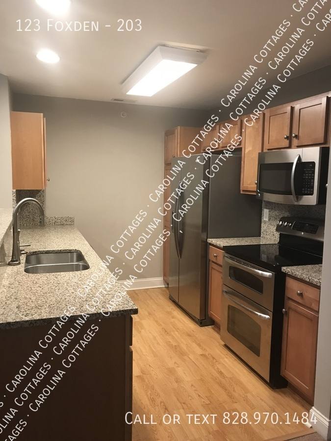 Townhouse for rent at 123 Foxden #203, Fletcher, NC 28732