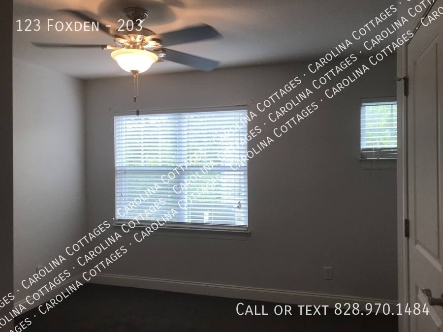 Townhouse for rent at 123 Foxden #203, Fletcher, NC 28732