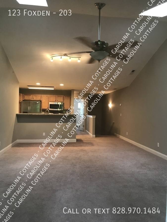 Townhouse for rent at 123 Foxden #203, Fletcher, NC 28732