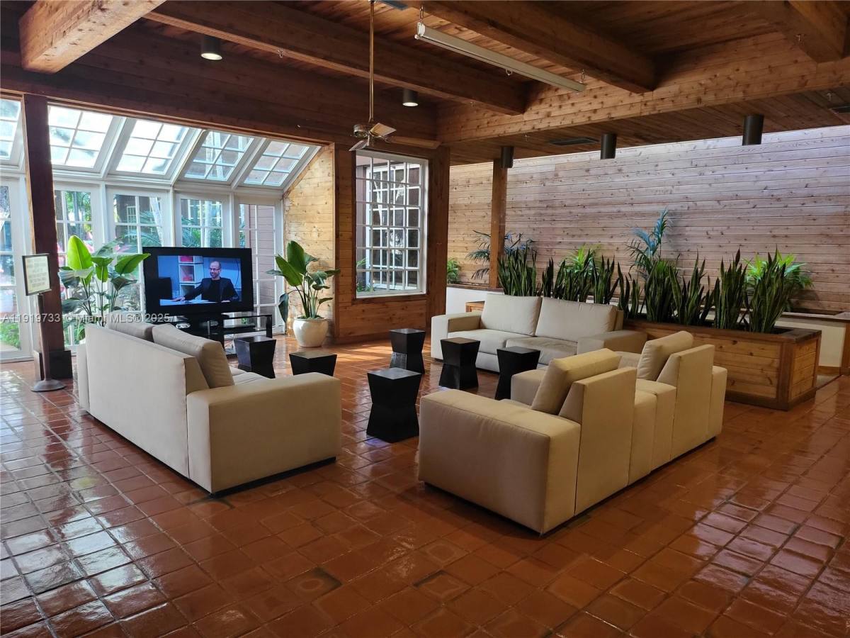 Condo for rent at 1000 Quayside Terrace #812, Miami, FL 33138