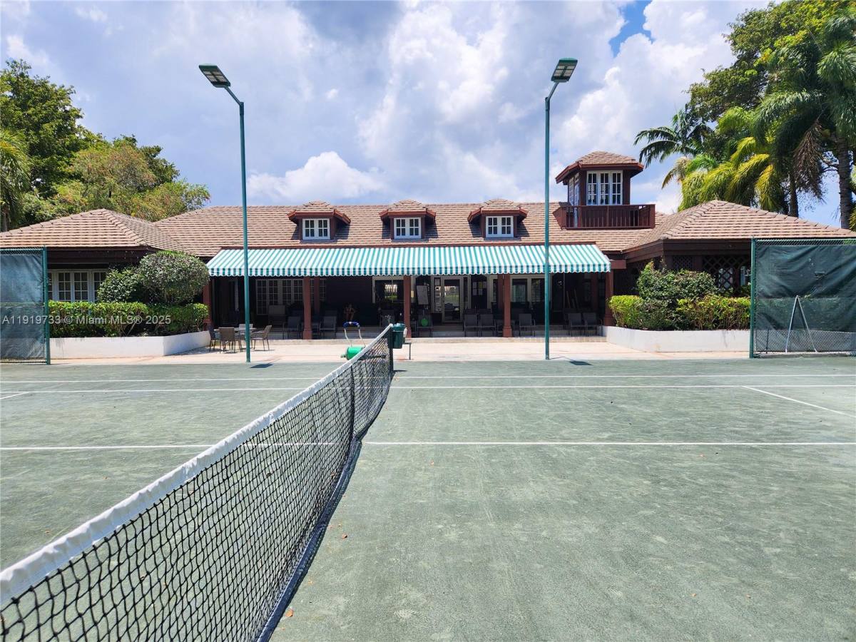 Condo for rent at 1000 Quayside Terrace #812, Miami, FL 33138