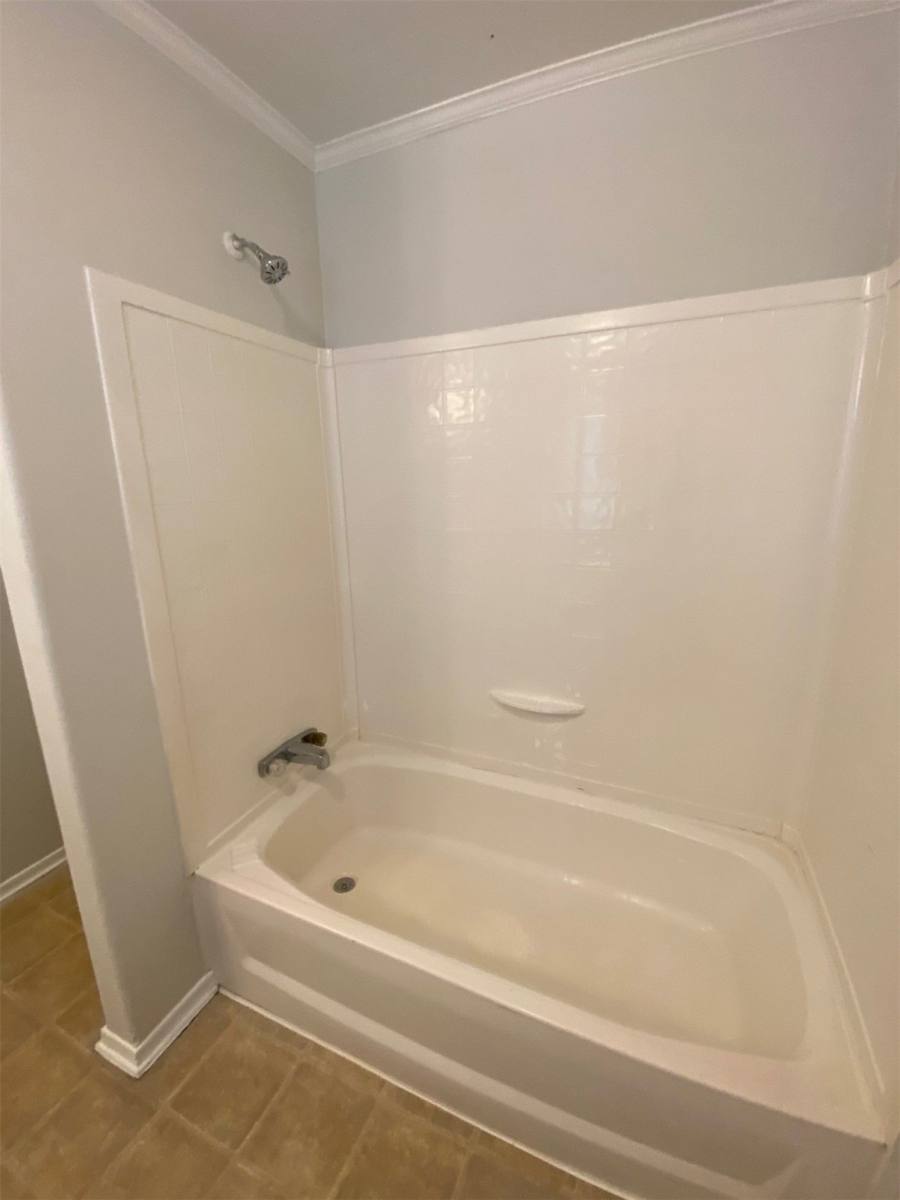 Apartment for rent at 11734 Greensbrook Forest Dr, Houston, TX 77044