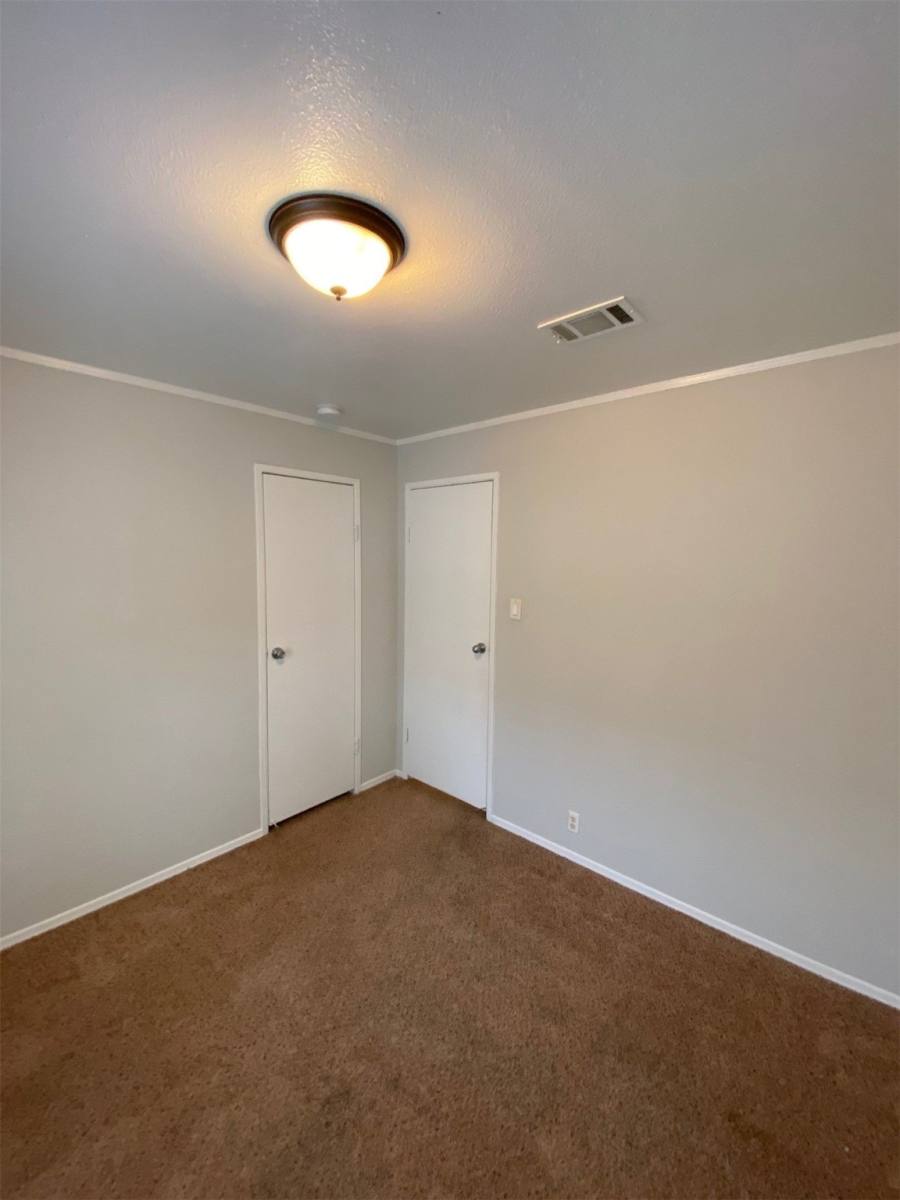 Apartment for rent at 11734 Greensbrook Forest Dr, Houston, TX 77044