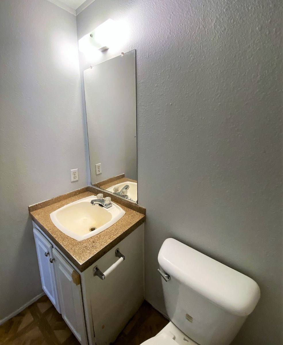 Apartment for rent at 11734 Greensbrook Forest Dr, Houston, TX 77044