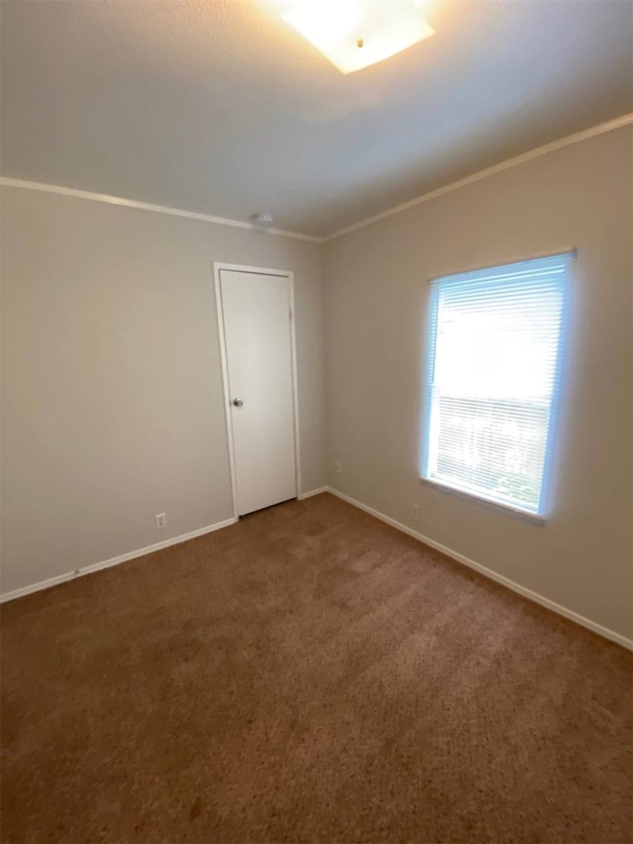 Apartment for rent at 11734 Greensbrook Forest Dr, Houston, TX 77044