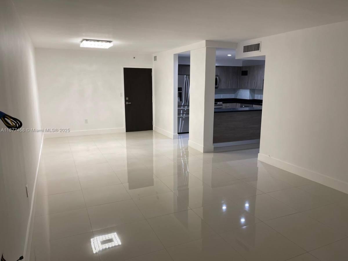 Condo for rent at 2801 NE 183rd St #28011909W, North Miami Beach, FL 33160
