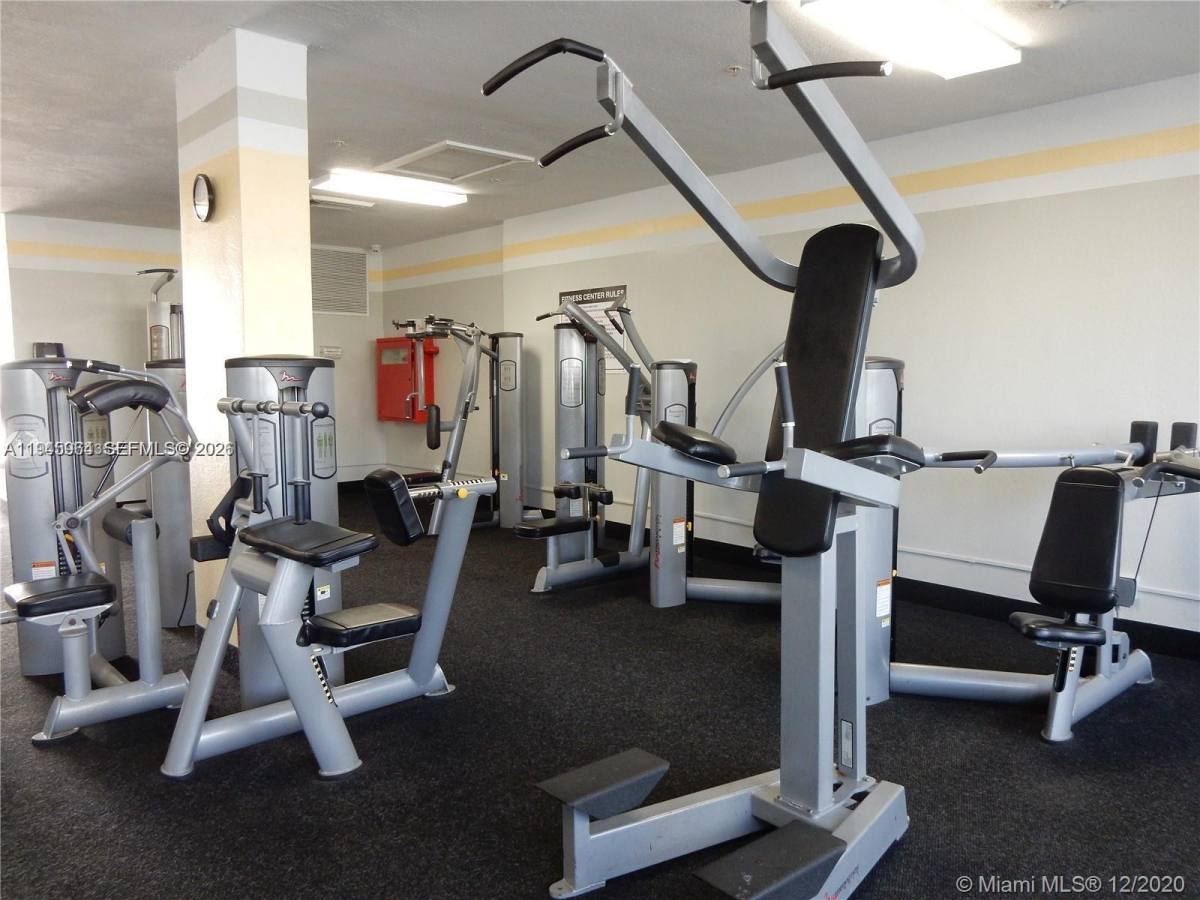 Apartment for rent at 400 Kings Point Dr #1517, North Miami Beach, FL 33160