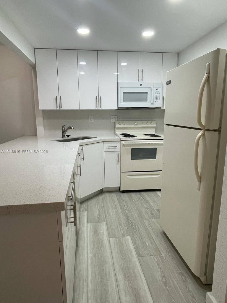 Apartment for rent at 4550 NW 9th St #4550801E, Miami, FL 33126