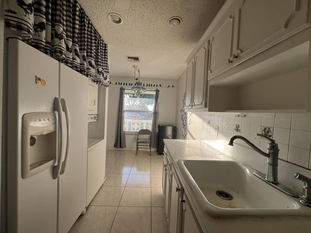 Apartment for rent at 1150 Boxwood Dr #202, Delray Beach, FL 33445