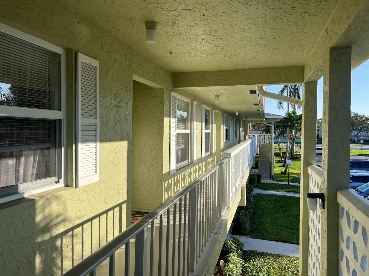 Apartment for rent at 1150 Boxwood Dr #202, Delray Beach, FL 33445