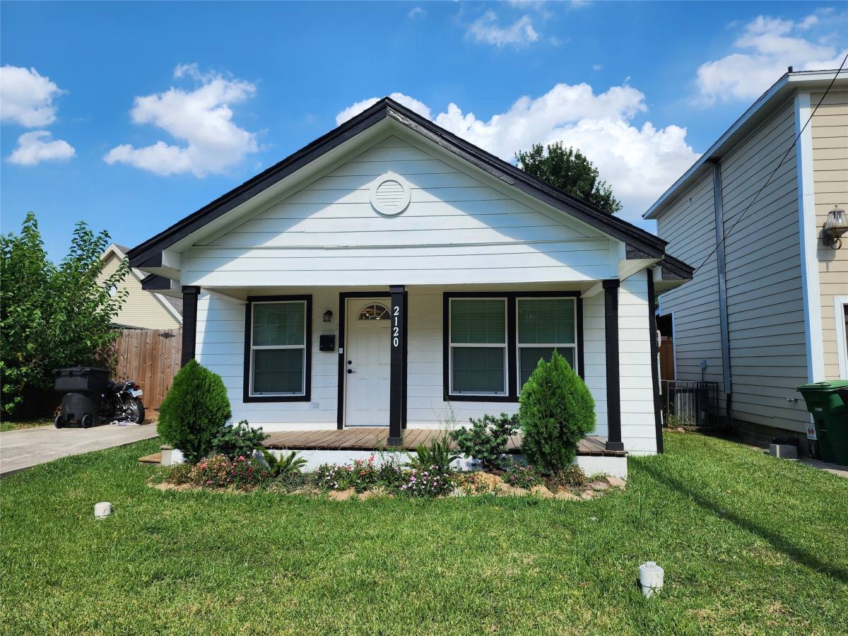 Apartment for rent at 2120 Yates St, Houston, TX 77020