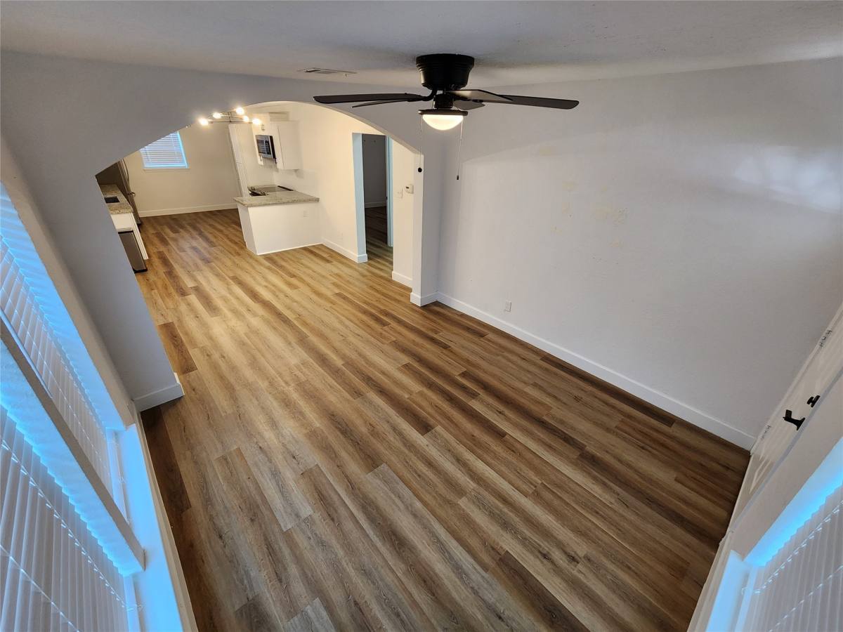 Apartment for rent at 2120 Yates St, Houston, TX 77020